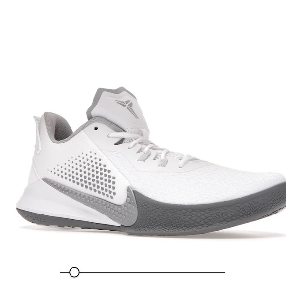 Nike Mamba Fury Basketball Shoe - Picture 1 of 6